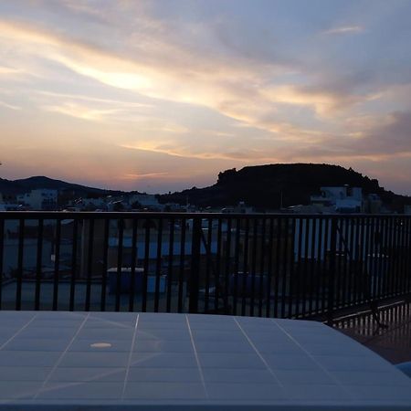 Sunset Suite Victoria Eksteriør billede