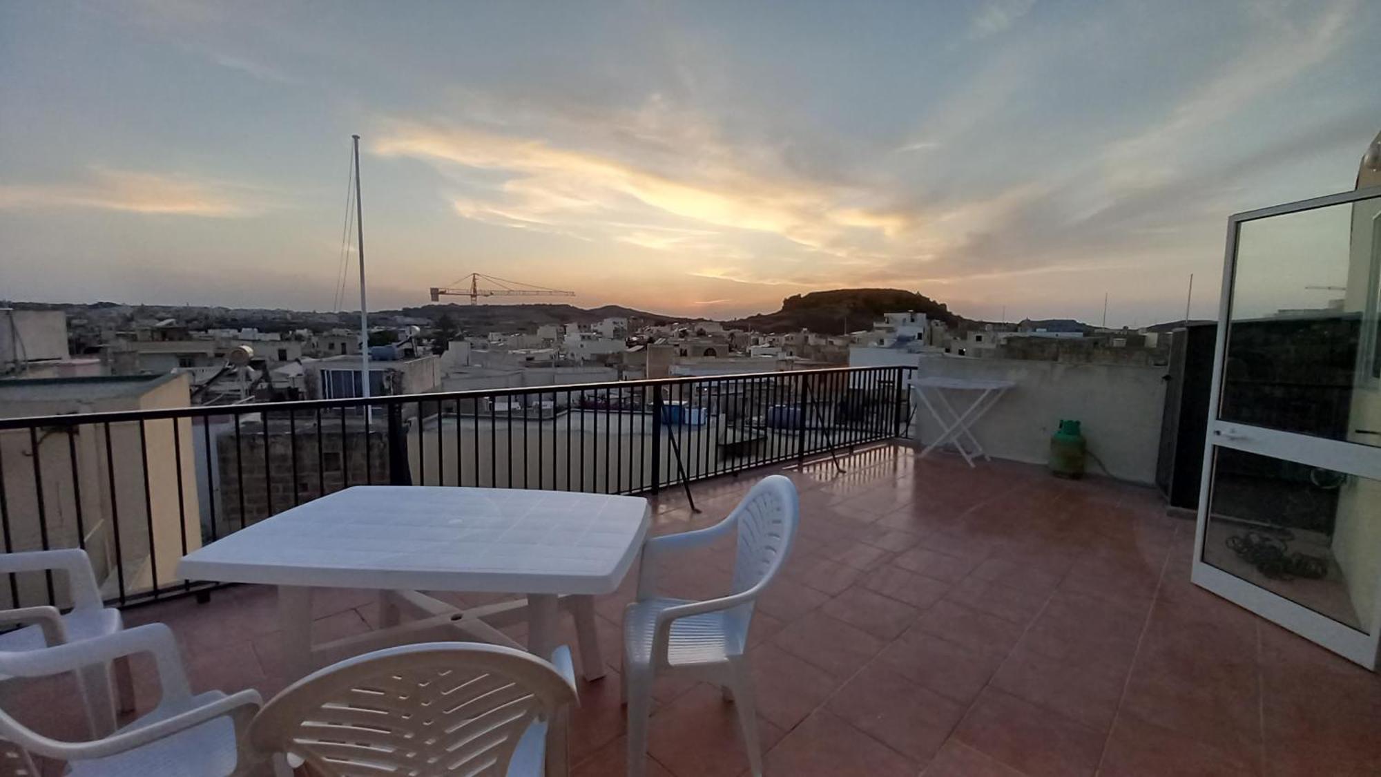 Sunset Suite Victoria Eksteriør billede
